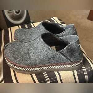 UGG Refelt Tasman Women's Slippers 10